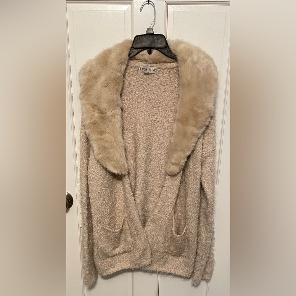 Knox Rose Long Cardigan w/ Removable Faux Fur Collar in Cream